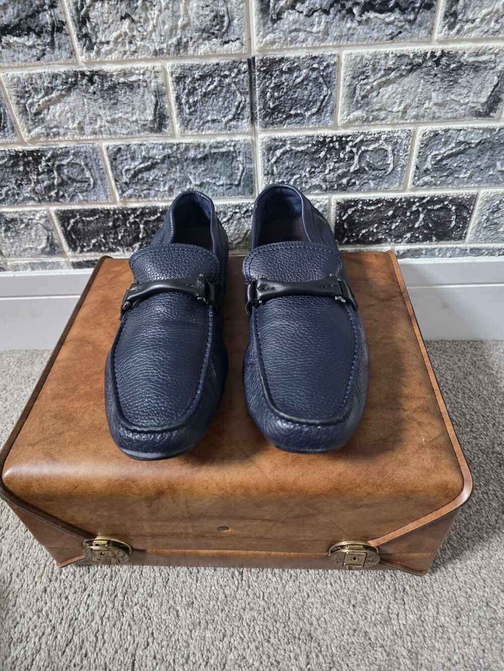 Salvatore Ferragamo Men's Navy Leather Loafers Size 9.5 - Picture 4 of 13